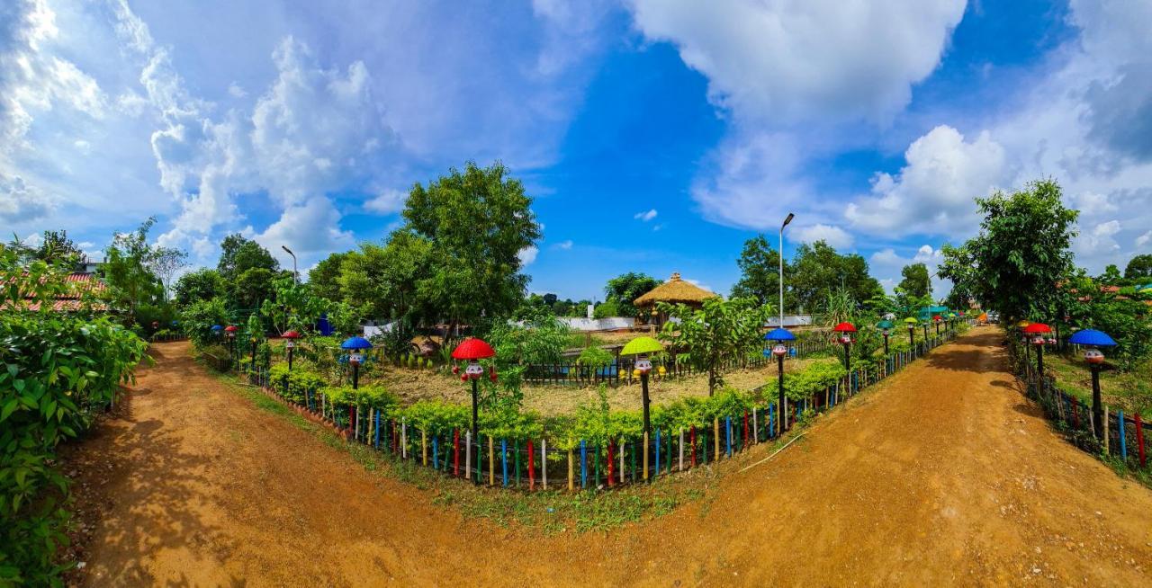 Panchobon Art Resort Shanti Niketan Exterior photo